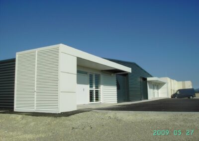 Bâtiment école abritant les Simulateurs de Tir et Equipage et Section (STES) pour le CHAR VCBI CAMPS DE CANJUERS (83)